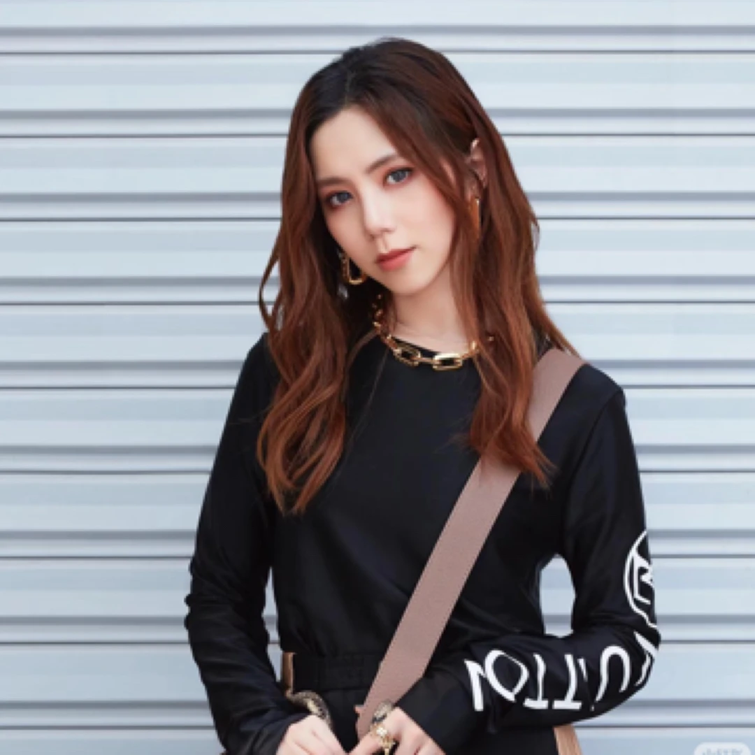 未使用 LouisVuitton/路易威登 LV 女士黑色长袖T恤 Wls30013