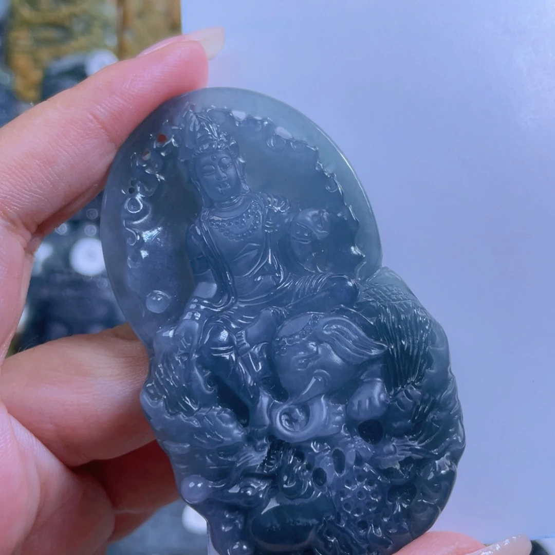 伍***颈饰未镶嵌翡翠翡翠
