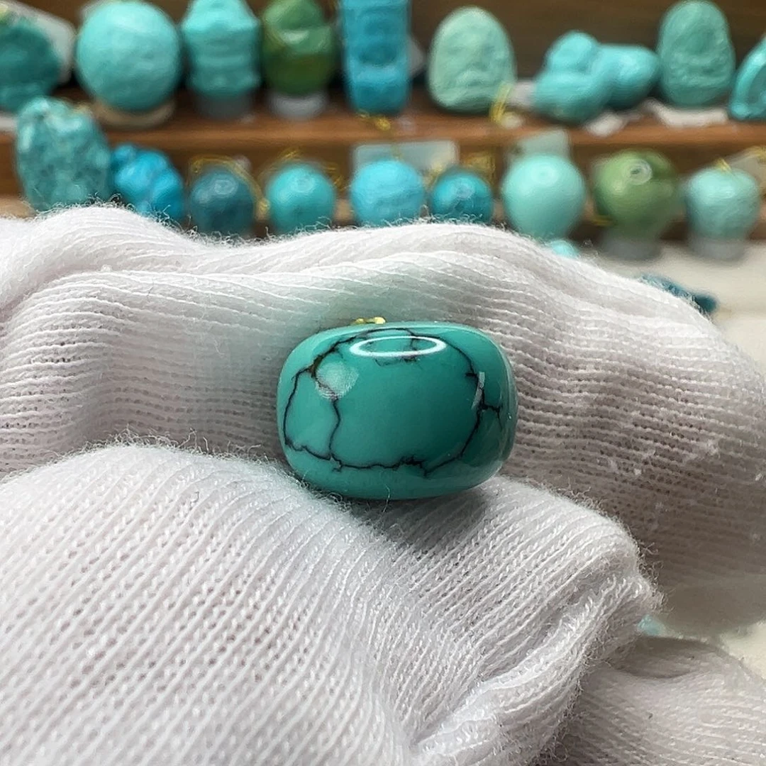 绿松石配饰未镶嵌