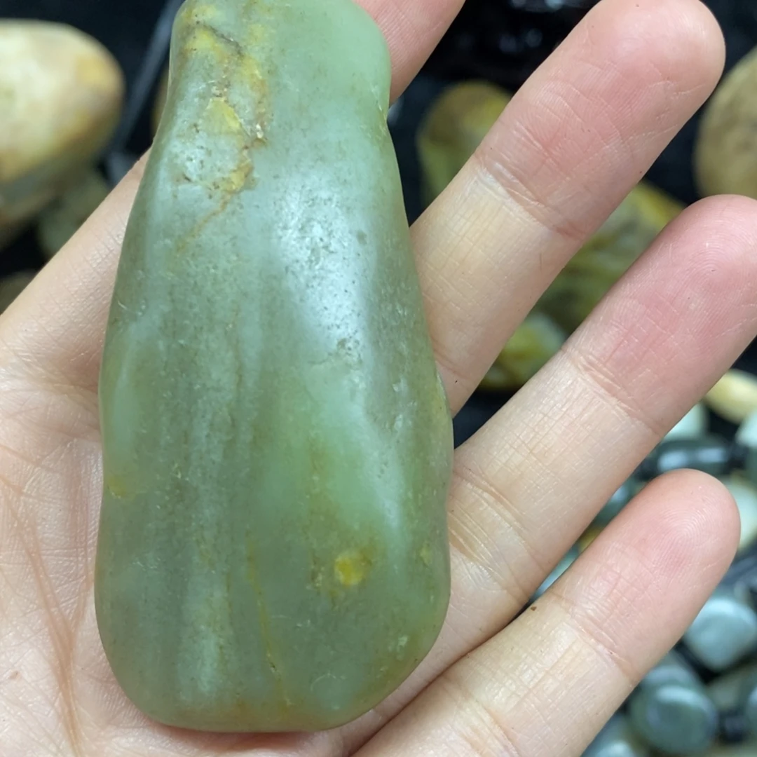 未镶嵌和田玉（糖玉）挂件