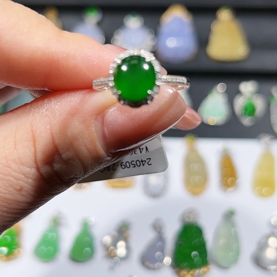 翡翠吊坠(不含链)18K金镶嵌呐*宝