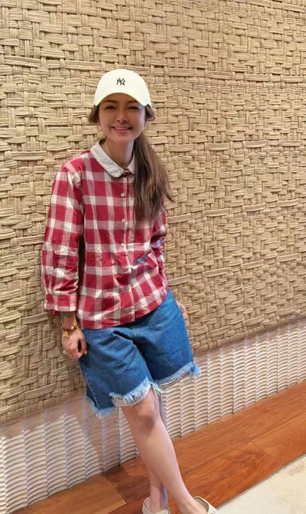 夏小朵 元宝领红白格麻衬衫 时尚小众休闲宽松拼色格子衬衫