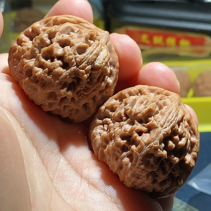 【闪购商品】吊坠文玩核桃野生石墩