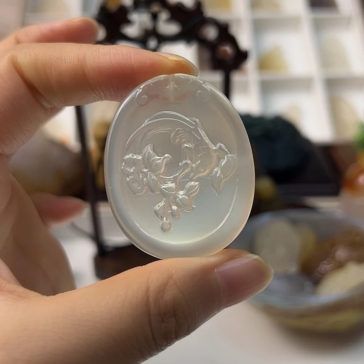 玛瑙/玉髓颈饰合金