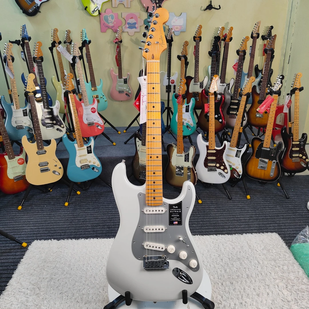 特价琴Fender芬达美超二代st电吉他枫木指板0119142796暴雪白