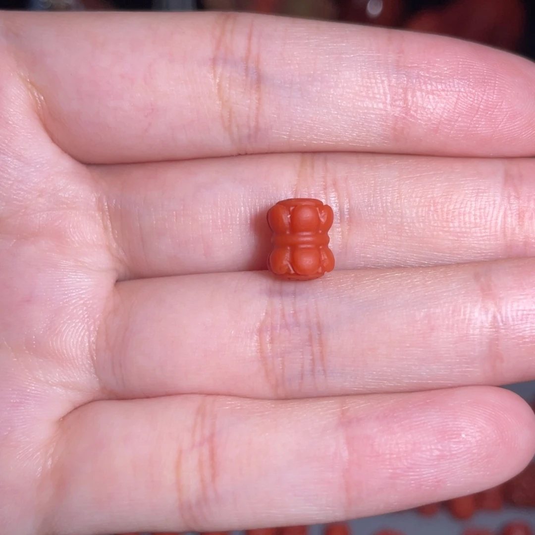 南红玛瑙未镶嵌并蒂莲7mm+