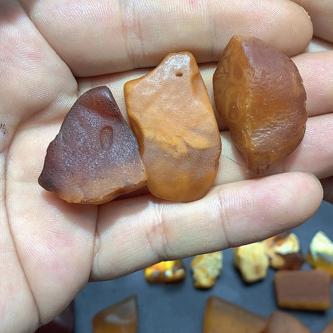 二***○定制琥珀蜜蜡原石定制
