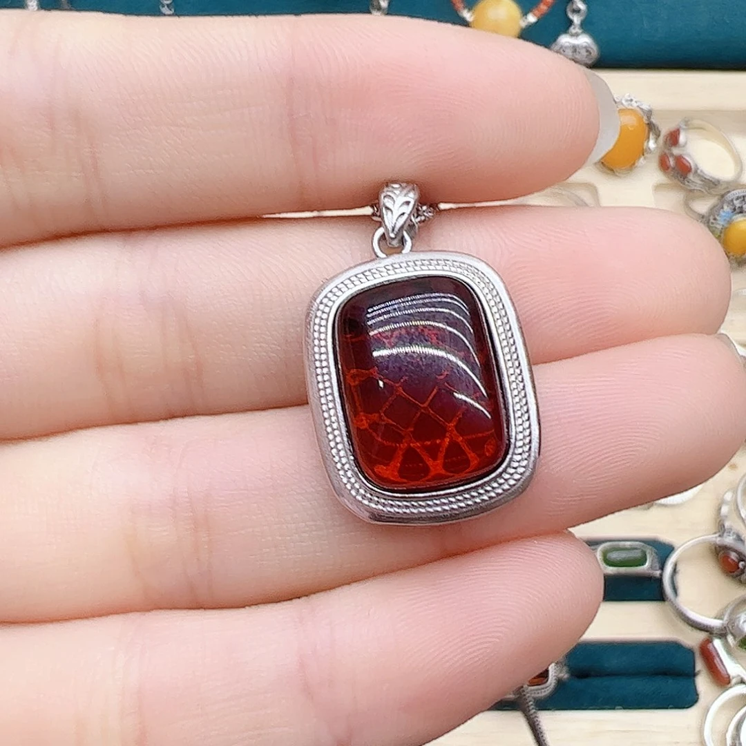 血珀颈饰银S925镶嵌天然