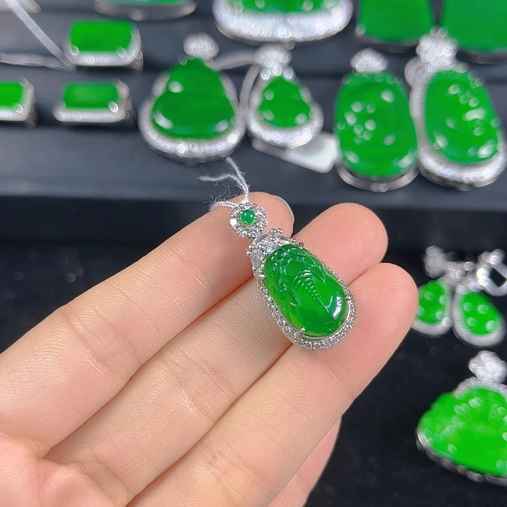 吊坠(不含链)银S925镶嵌翡翠