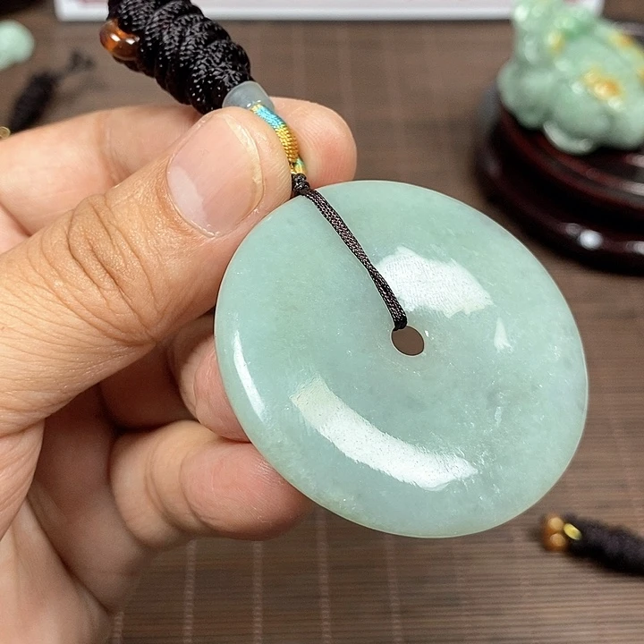 颈饰未镶嵌翡翠天然翡翠玉A货配证书