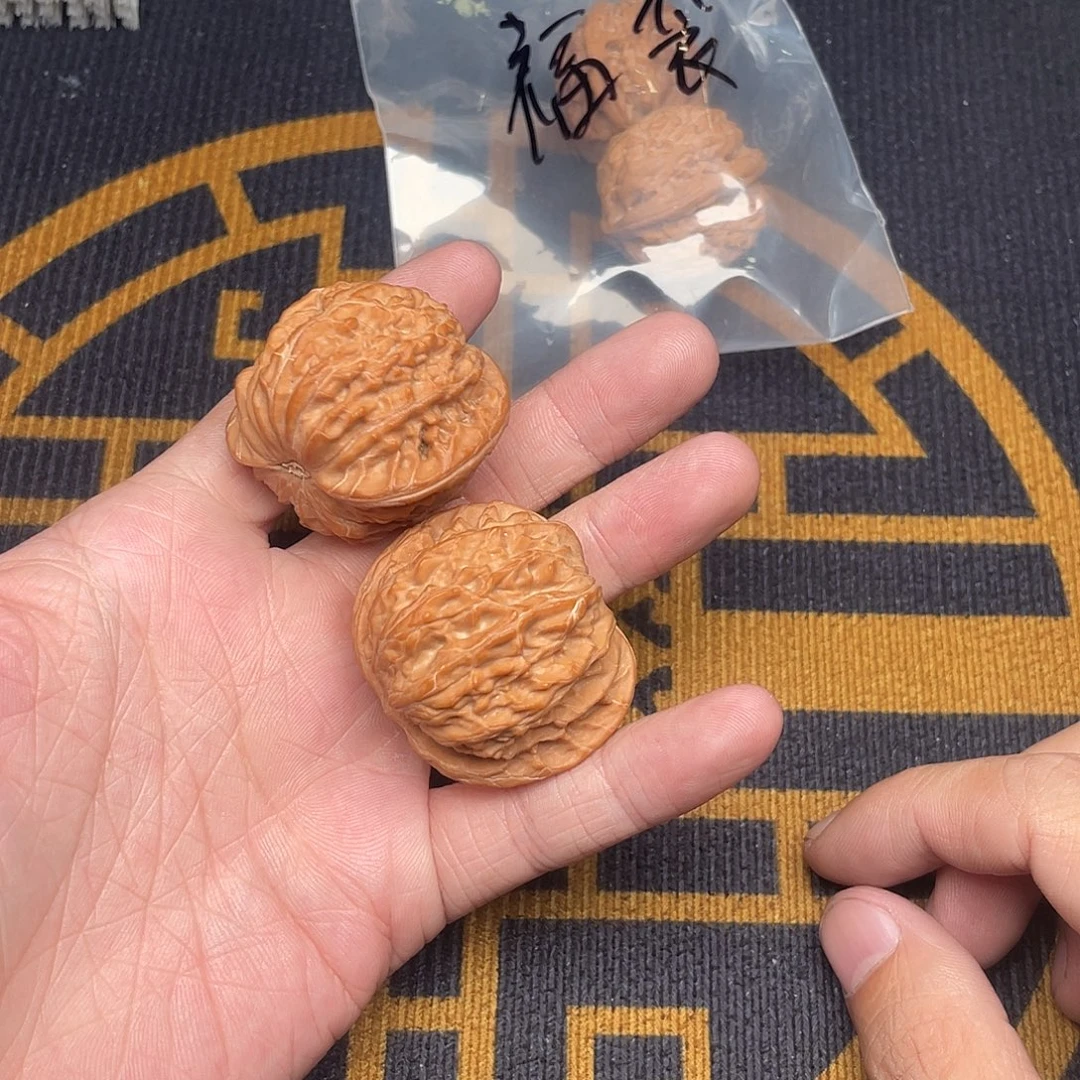 文玩核桃吊坠磨盘