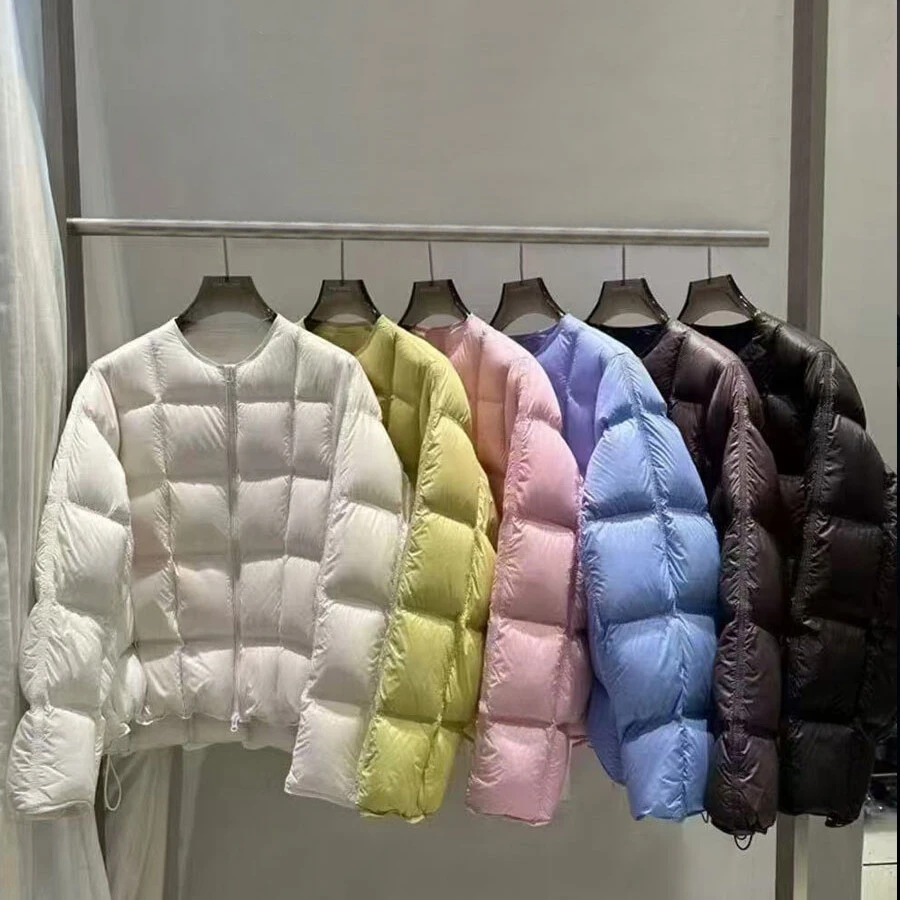 真90%白鸭绒 女百搭圆领泡芙短款羽绒服加厚云朵方格显瘦面包服