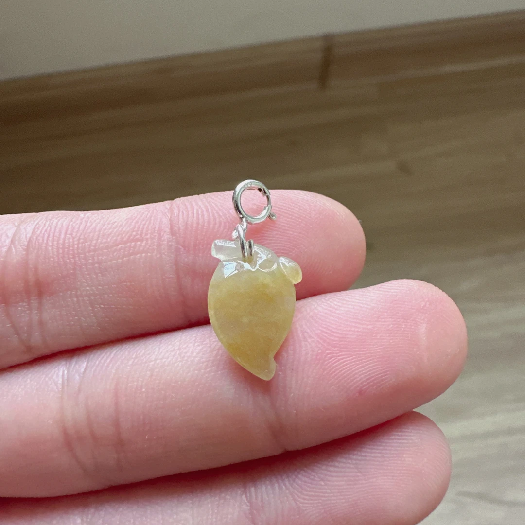 天然缅甸翡翠A货  银S925小提溜 翡黄小桃子 尺寸14.3*9.8*3.3