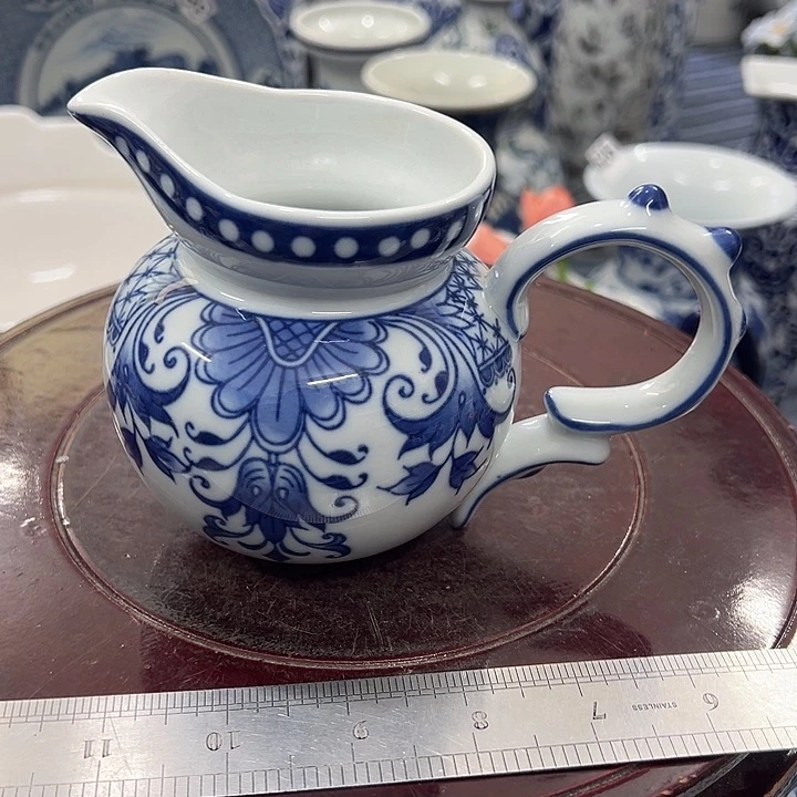 摆件青花瓷手工手绘高温釉下彩家居摆件公道杯引流壶