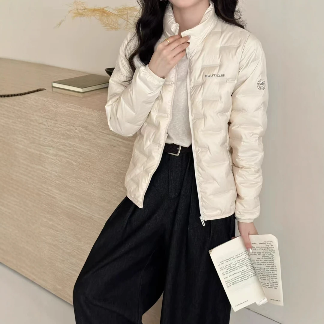 品牌平替压胶轻薄羽绒服女短款2025冬新款休闲90白鸭绒立领棒球服