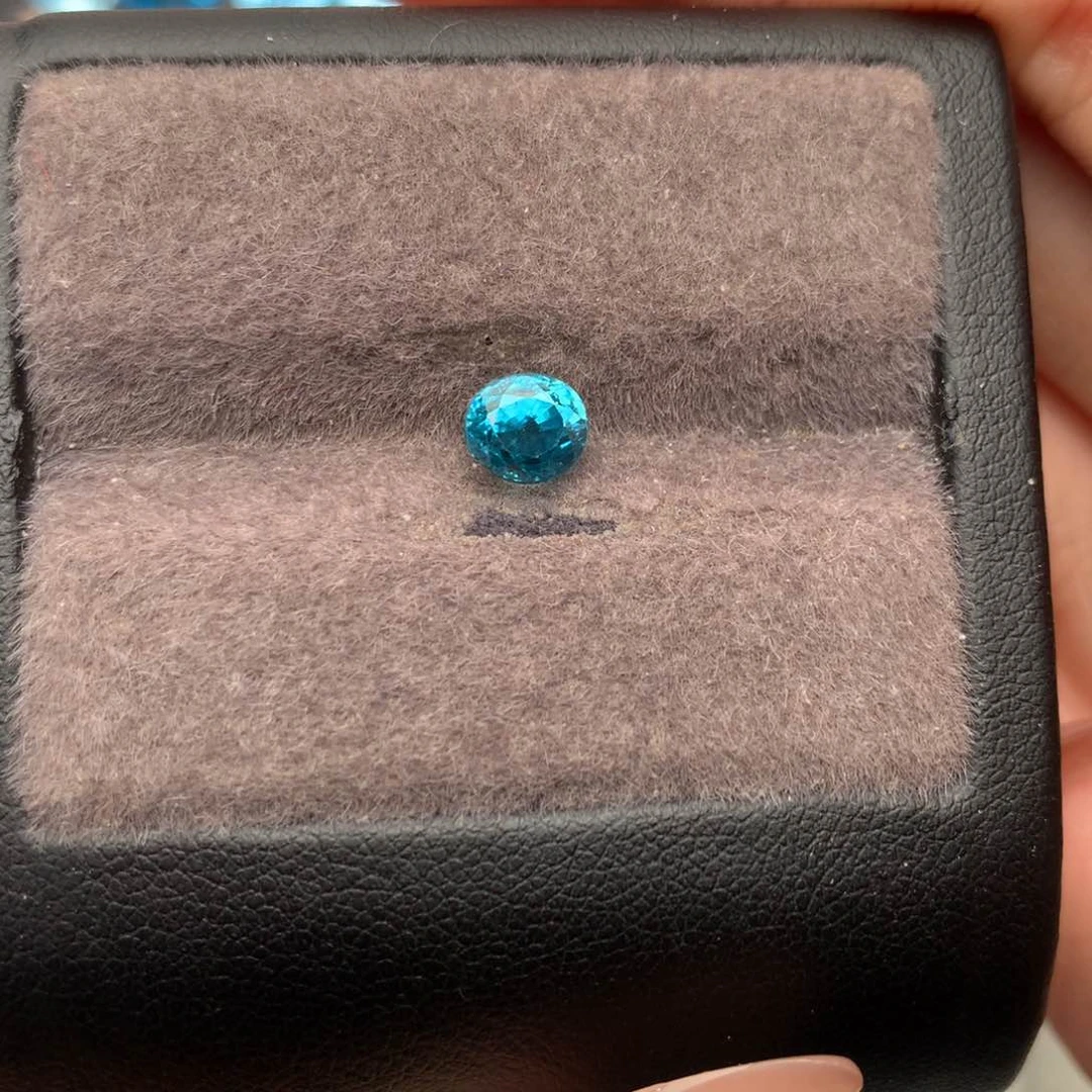 未镶嵌天然锆石裸石2.15ct