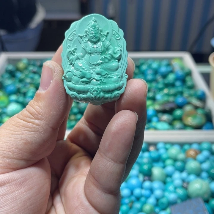 高瓷精品雕刻精美