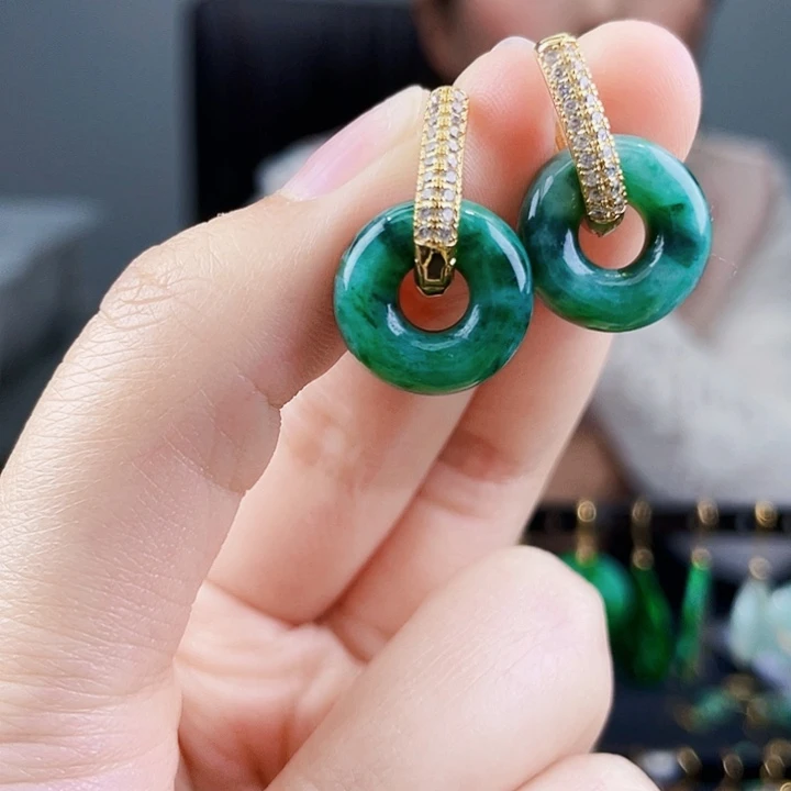 翡翠耳饰未镶嵌饰品