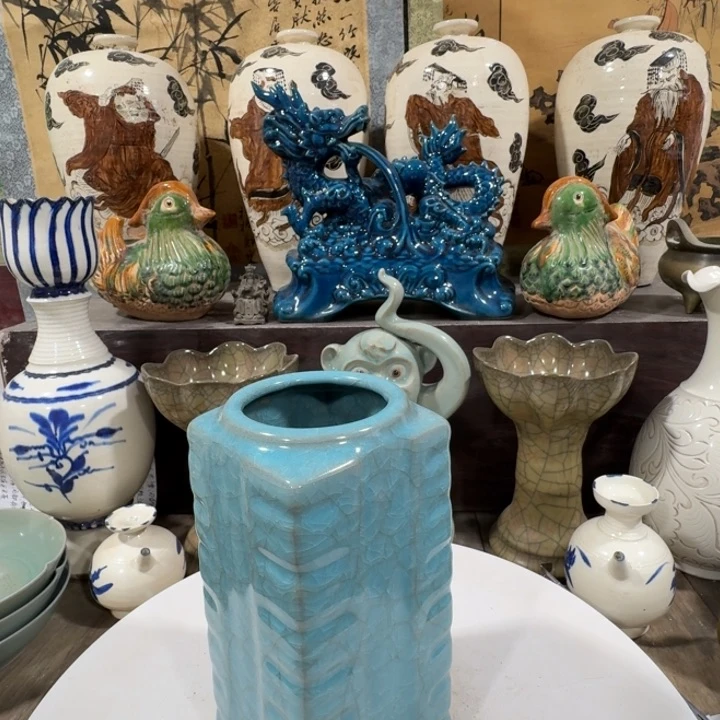 手工制作陶瓷摆件