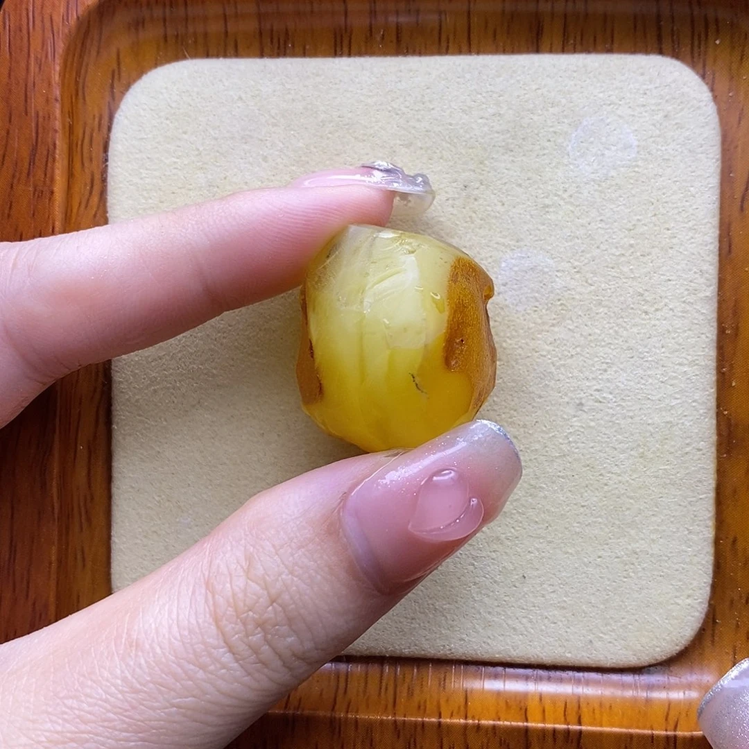 定制琥珀未镶嵌陈