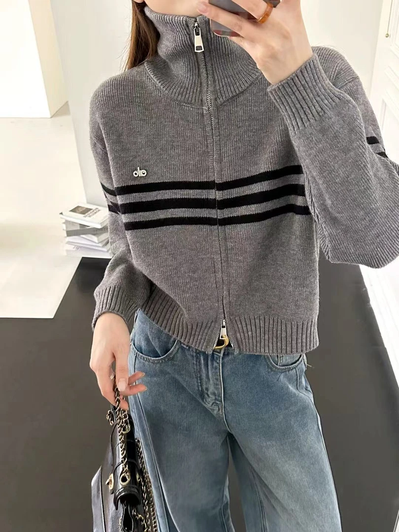 韩系时尚alo字母针织毛衣条纹女宽松撞色毛针织衫刺绣长袖立领