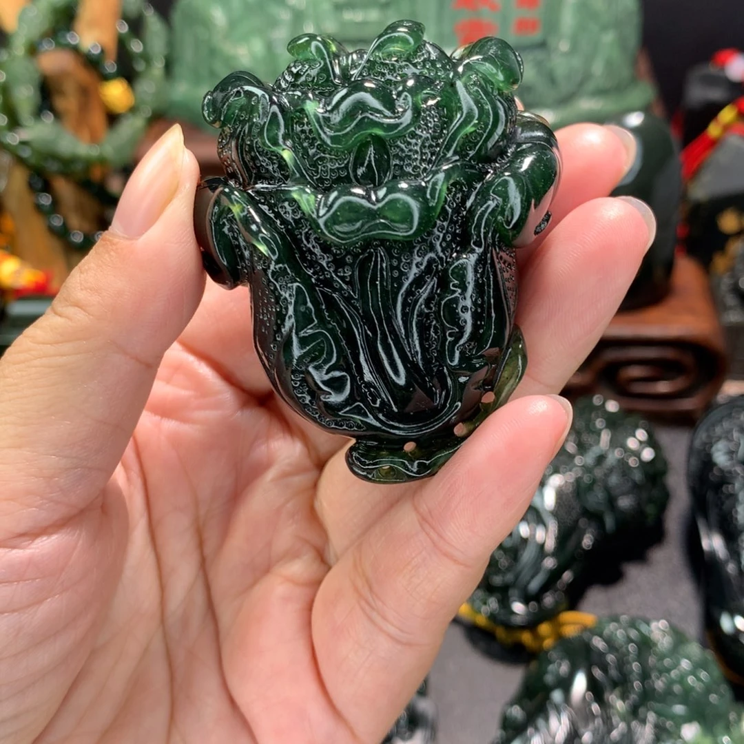 泰山玉精品白菜手把件