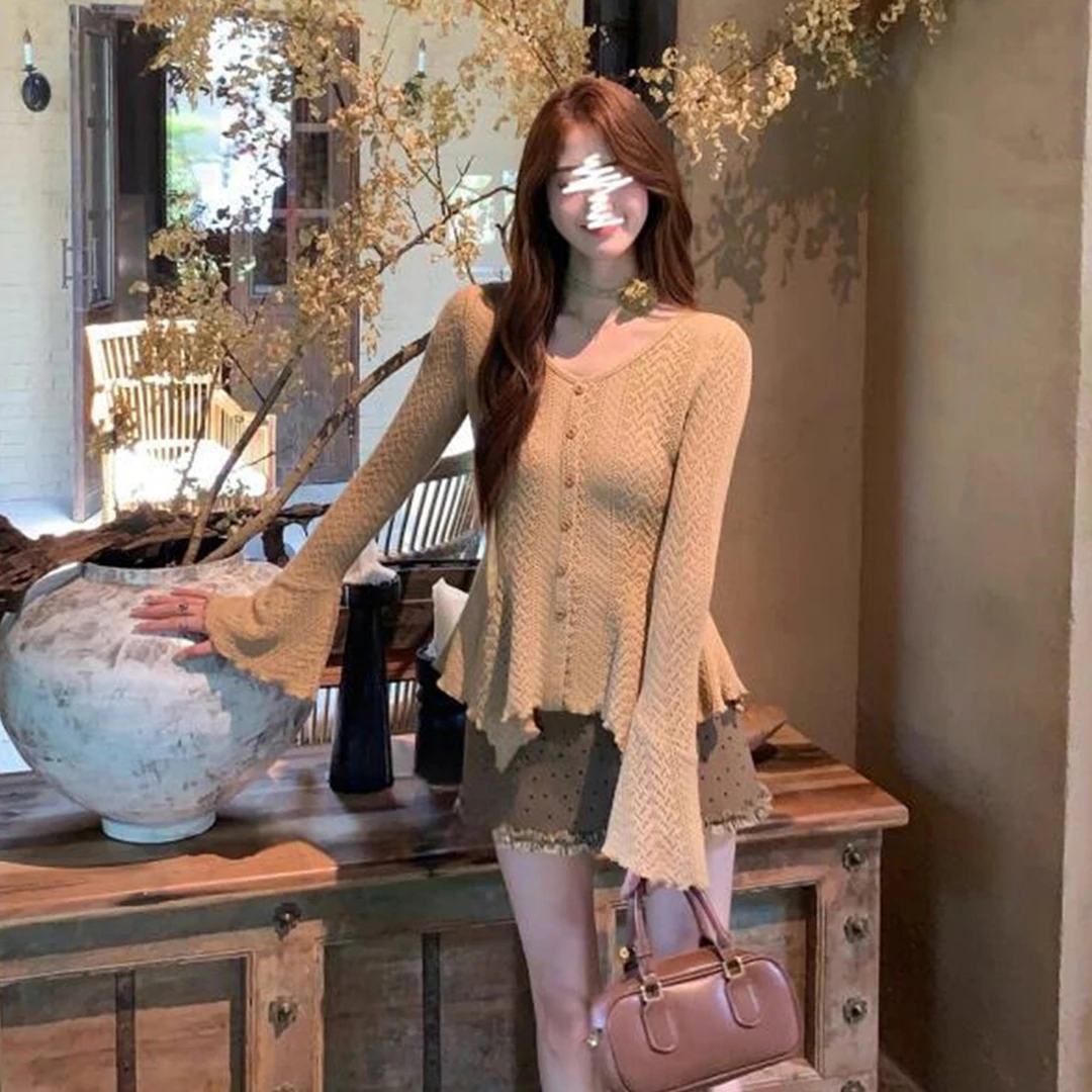 美拉德穿搭一整套高级感喇叭袖长袖连衣裙子女早秋季2025新款短裙