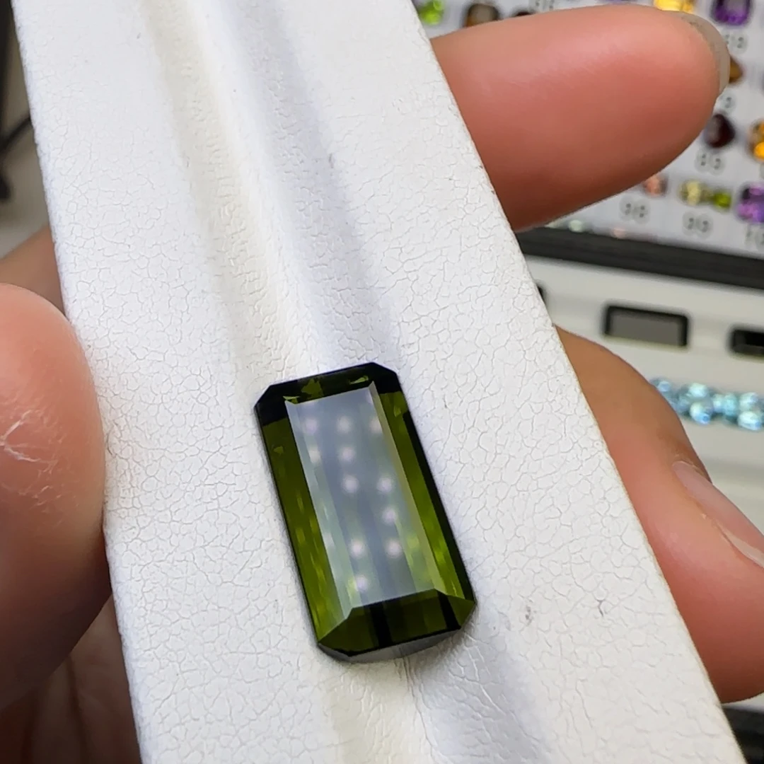 碧玺珠宝半成品未镶嵌天然6.98克拉