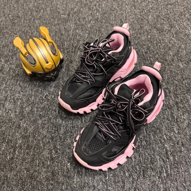 95新 Balenciaga/巴黎世家 /36码/黑粉网面休闲鞋/公价8400