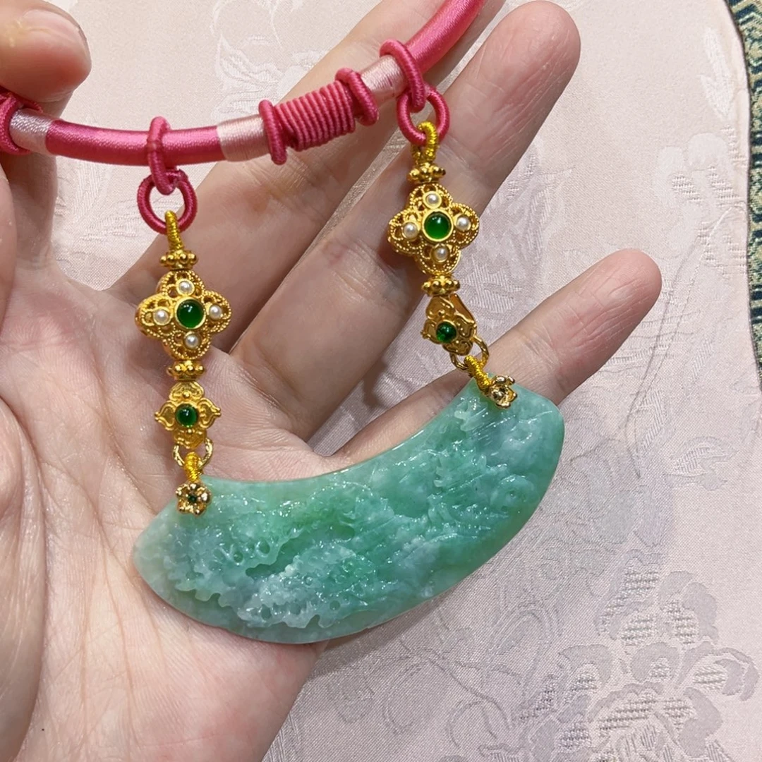 翡翠合金吊坠(赠链)