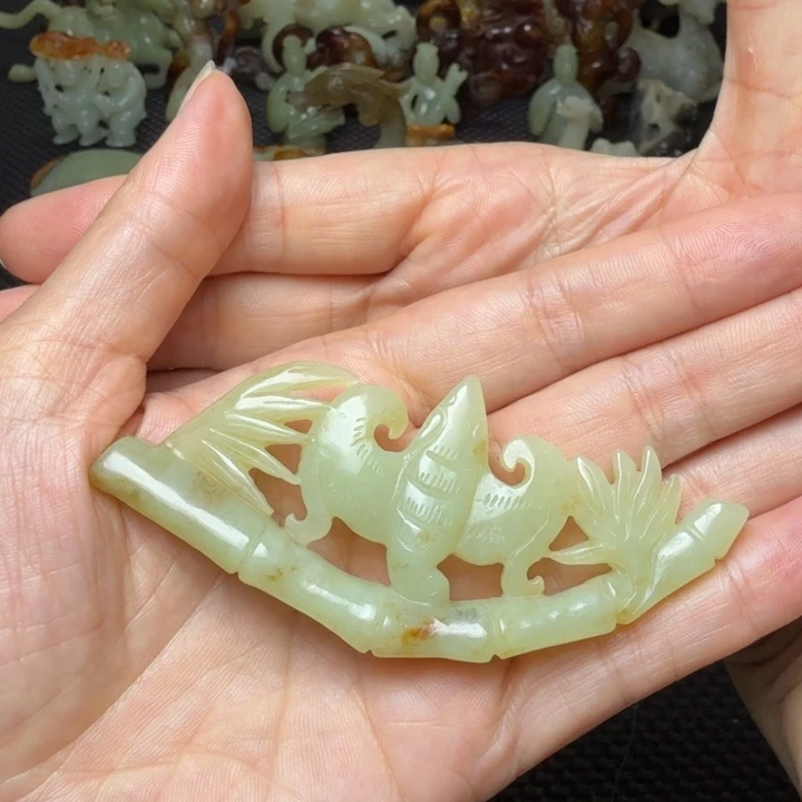 文***理未镶嵌和田玉摆件