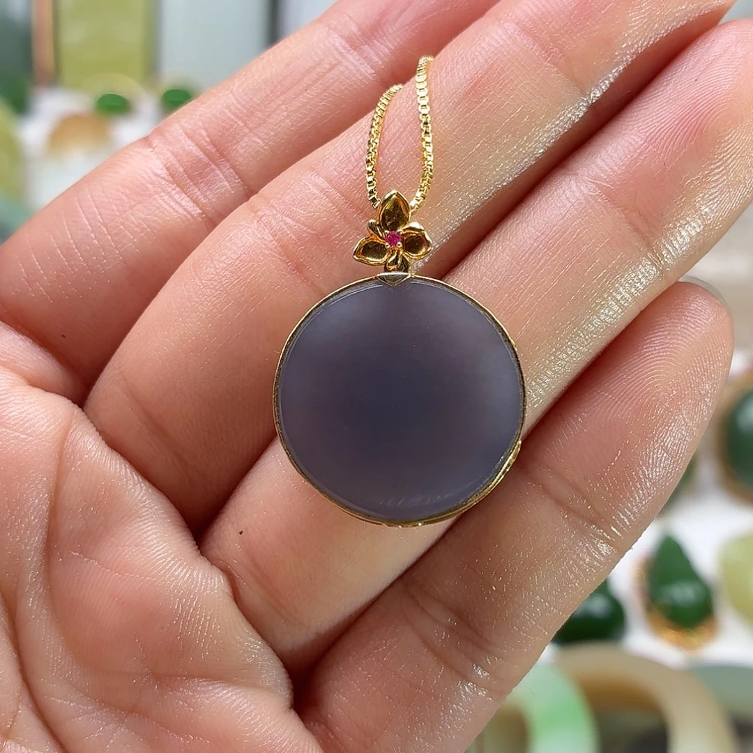 和田玉18K金镶嵌颈饰