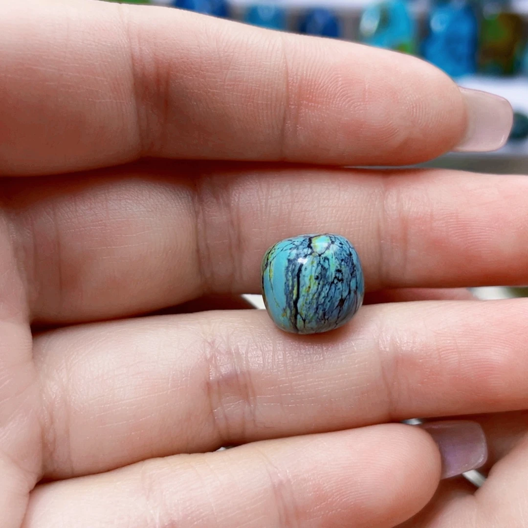 绿松石未镶嵌饰品