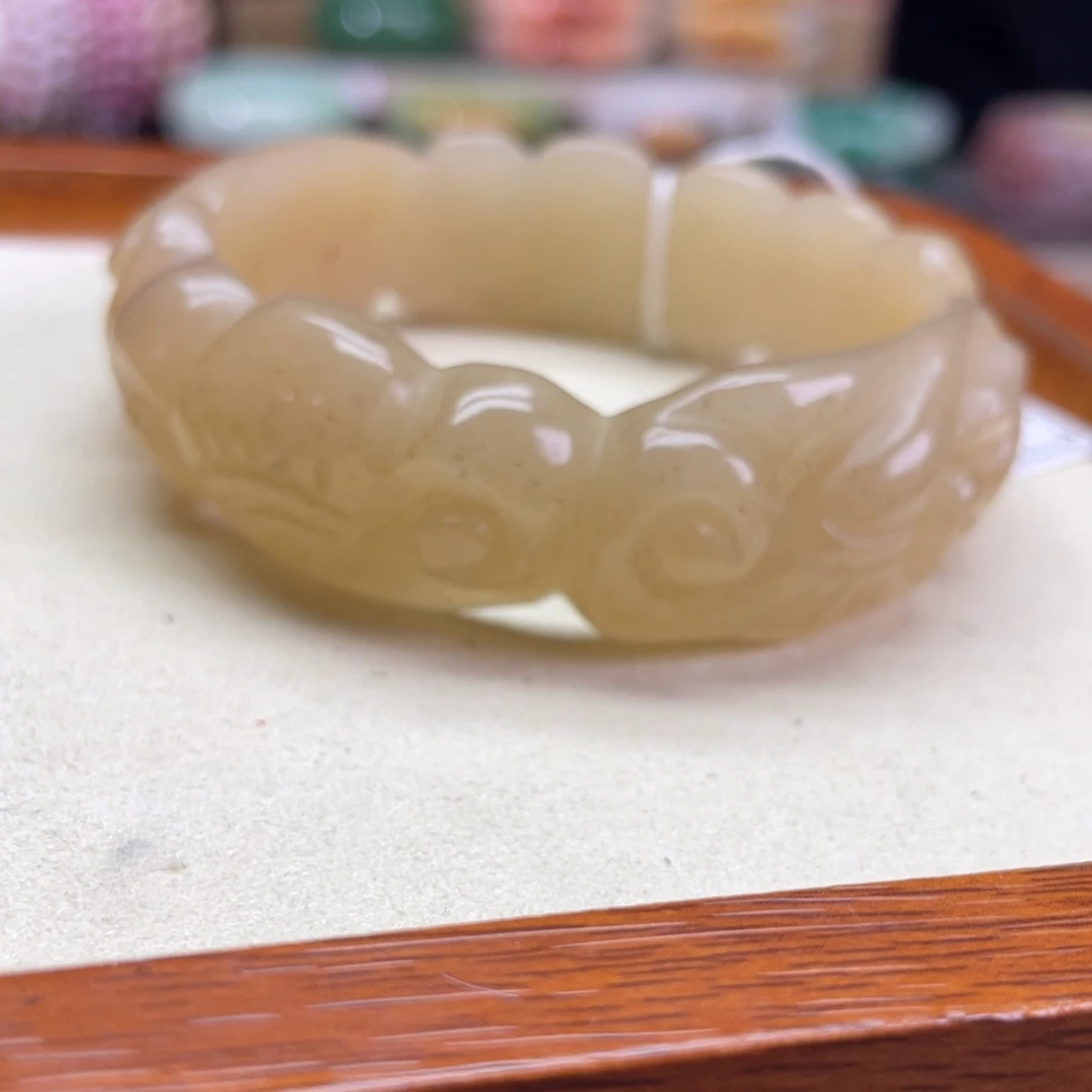 石英质玉未镶嵌手镯