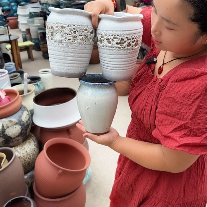 瑕疵三个盆子。