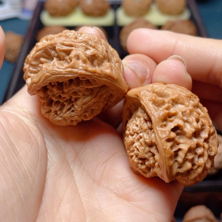 文玩核桃把件蛇头