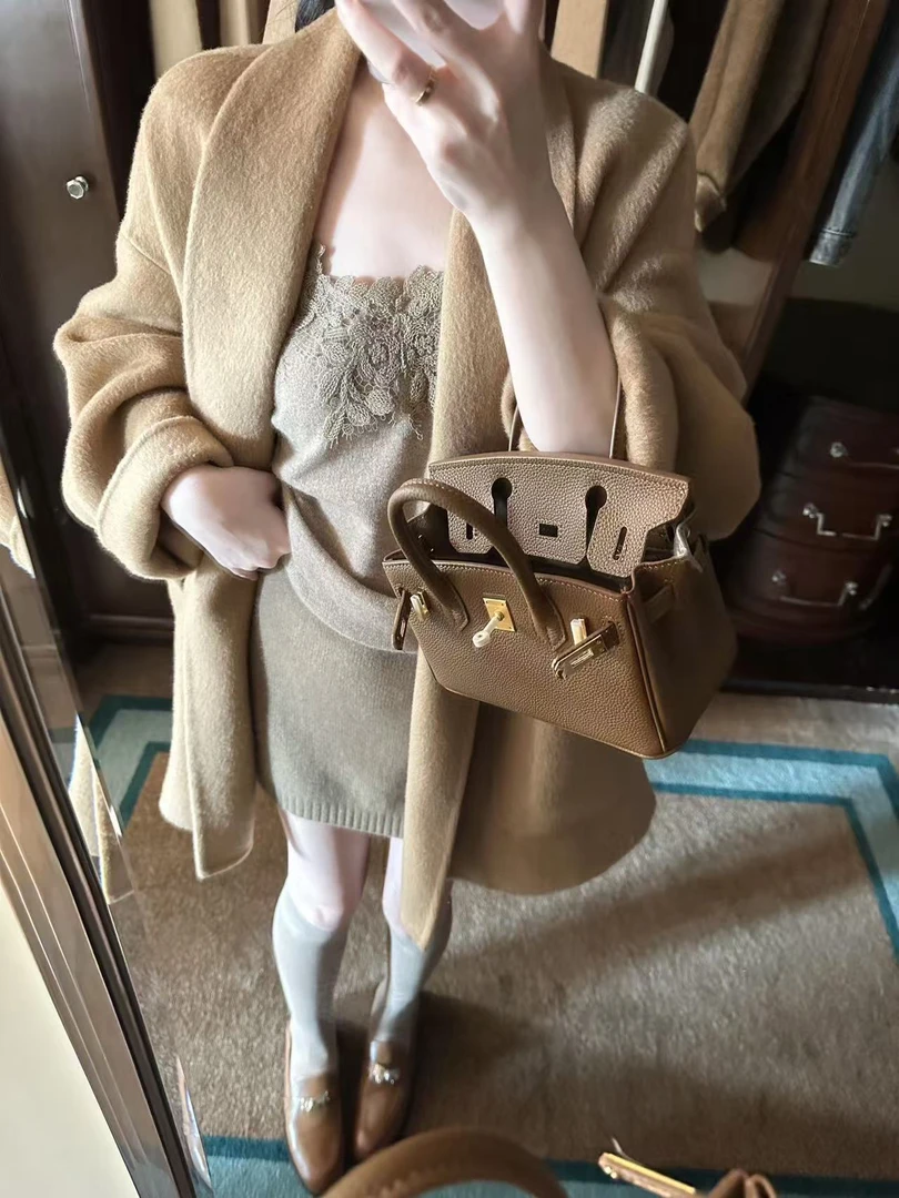 2025秋冬新款法式蕾丝背心吊带慵懒风毛呢开衫高腰半身裙三件套装