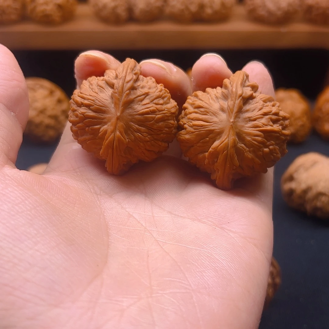 小***闫把件核桃蝴蝶对歪41全品
