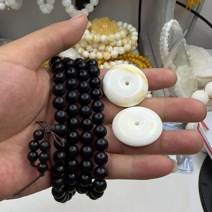 东非黑黄檀（紫光檀）手串/手链带黄平安扣两个