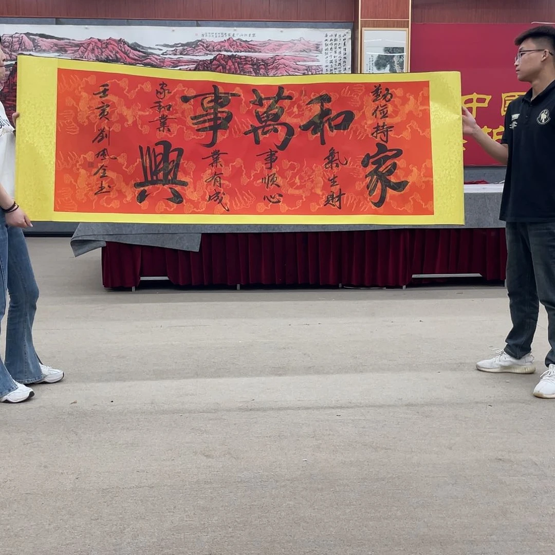 书法可口可乐公司宣布了一个全新品牌设计