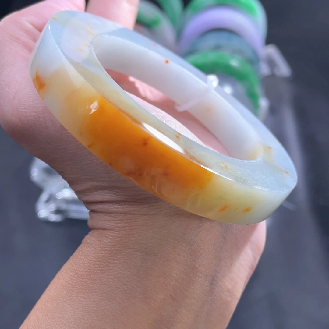 未镶嵌翡翠定制翡翠