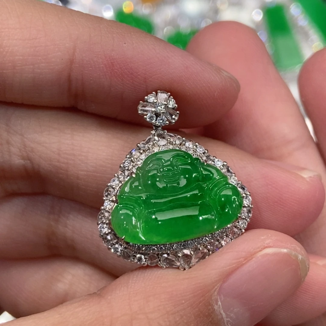 翡翠18K金镶嵌颈饰天然缅甸A货翡翠