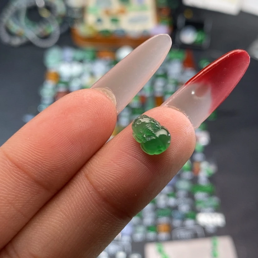 【闪购商品】翡翠挂件未镶嵌貔貅