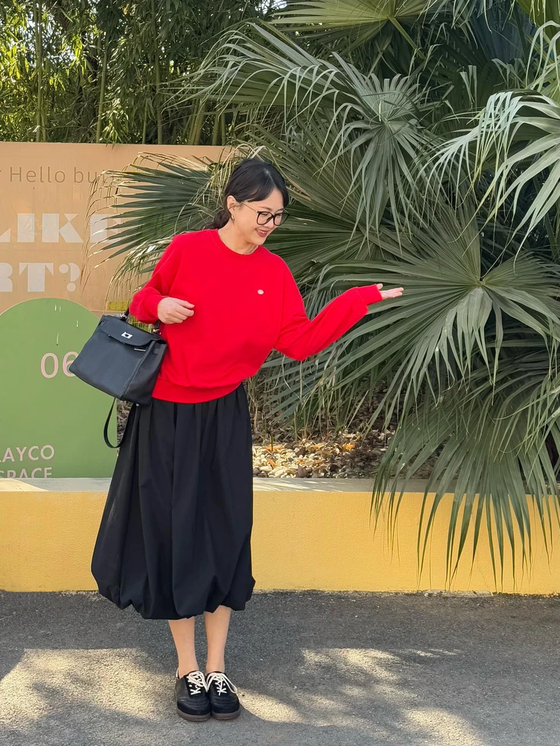 海维恩氧气时尚包裙百搭打底网红显瘦气质长款半身裙半裙秋冬红色