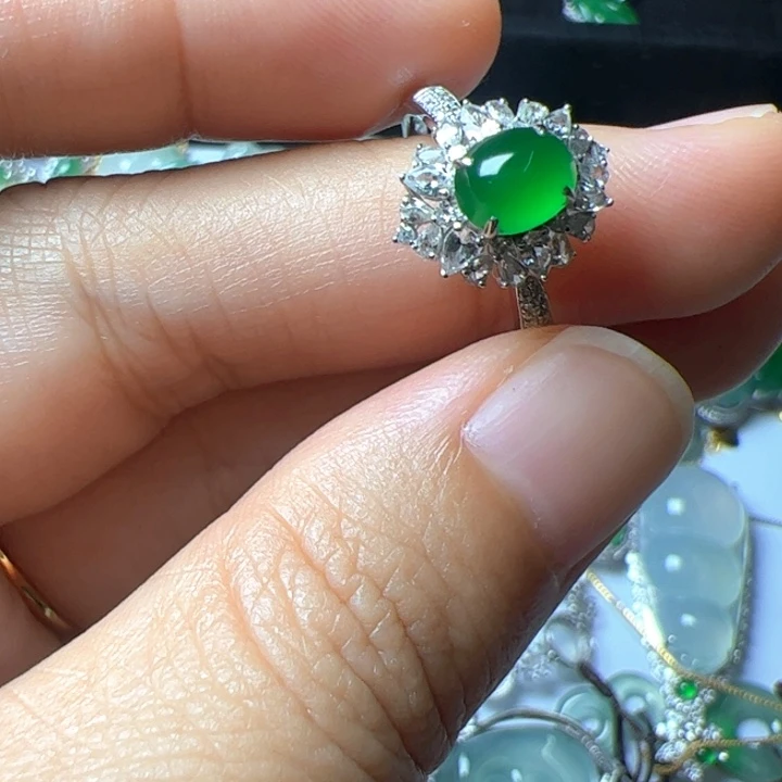 珠***爺翡翠戒指18K金镶嵌