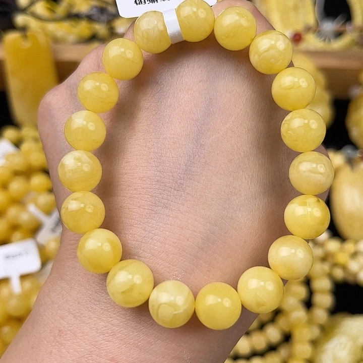 琥珀未镶嵌颈饰琥珀