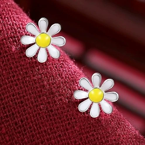 925银耳饰 纯银925  小雏菊耳钉女气质个性网红ins花朵耳饰