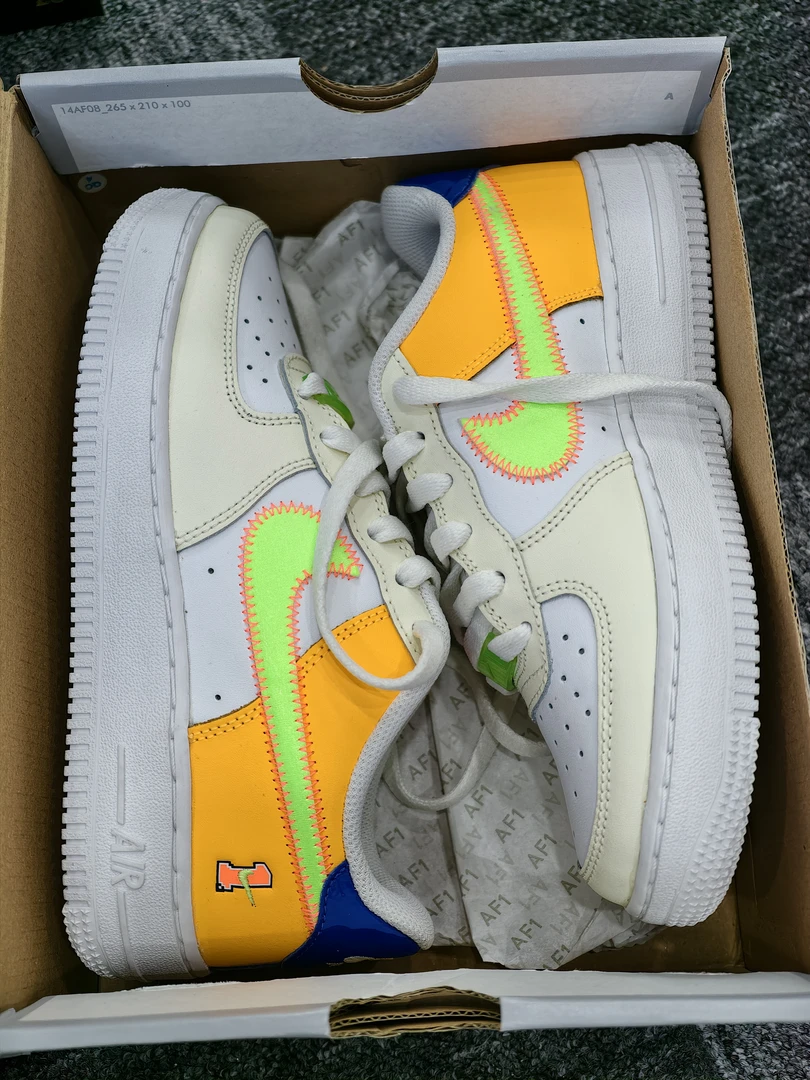 nike 经典配色鞋型 241号  36码