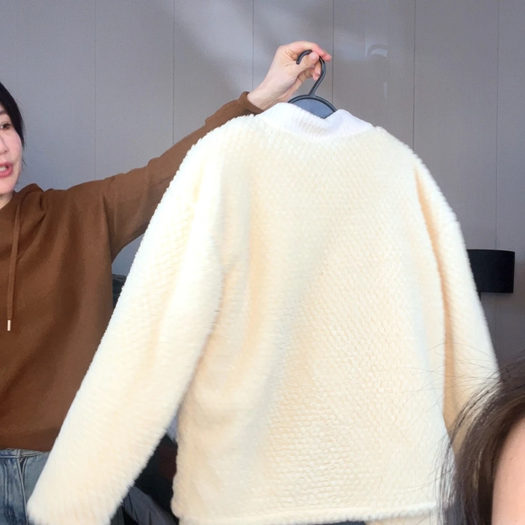 2叉睡衣去拍去拍