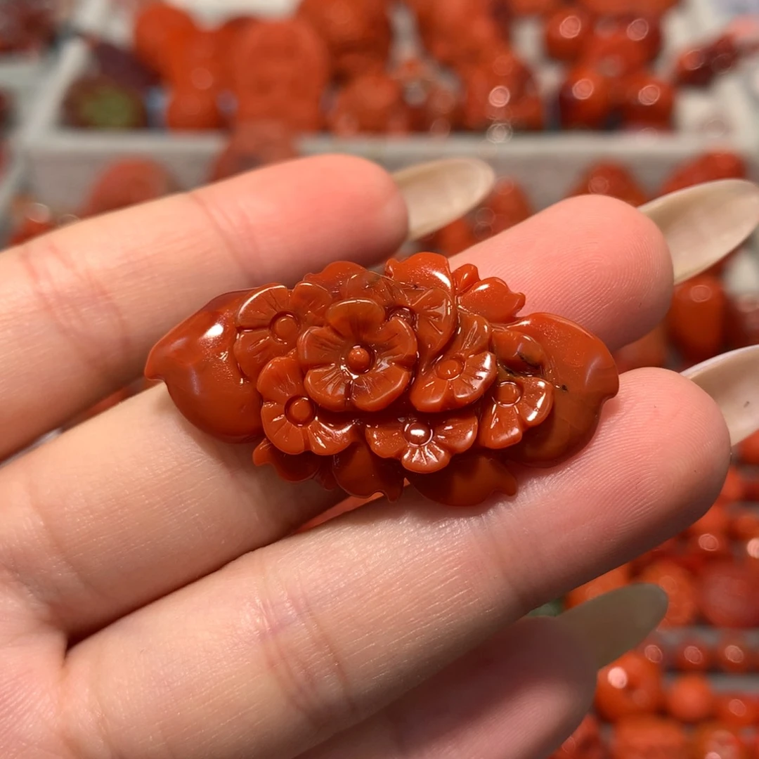 【闪购商品】未镶嵌牡丹花南红玛瑙